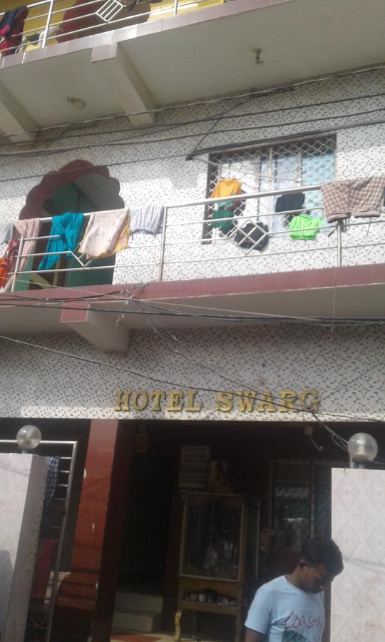 Hotel Swarg Puri Bagian luar foto