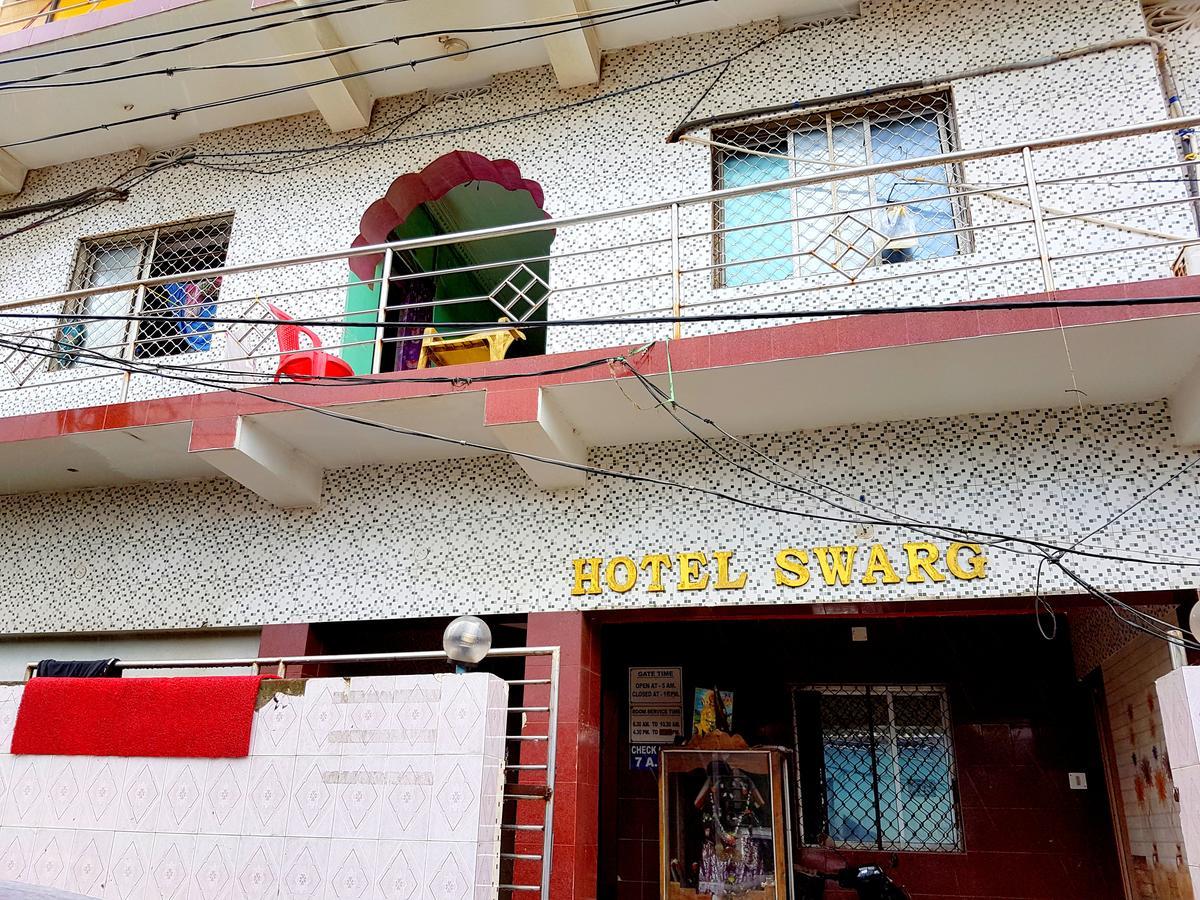 Hotel Swarg Puri Bagian luar foto